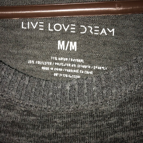 gray top - Picture 3 of 3